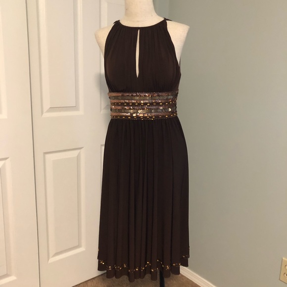 JS Boutique Dresses & Skirts - ⚠Darling brown dress with exquisite beading